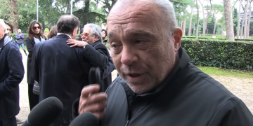 Fantastichini, Amendola: “Ricordo l’aiuto che mi diede nella mia prima regia”