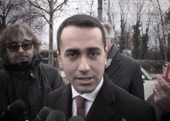 L’Europa che tifa il reddito di cittadinanza: “M5S abbia il coraggio di realizzarlo”