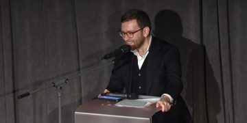 Milano, Provenzano sdrammatizza: “Tutto, a parte la vostra cortesia, é contro di me”