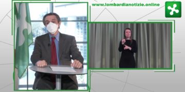 Coronavirus, Fontana ascolta il messaggio dell’infermiera guarita