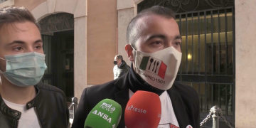 Ristoratori, La delegazione a Montecitorio per incontrare governo, ma trova Fiano