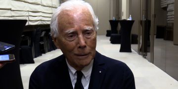 Moda, Armani: “La sostenibilità ci ha sorpresi, ma dobbiamo salvare la Terra”