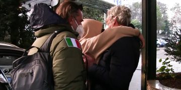 Sci: Sofia Goggia lascia La Madonnina di Milano, lesione parziale del crociato e piccola frattura
