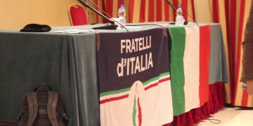 Stop al velo integrale: la proposta di FdI contro il fondamentalismo islamico