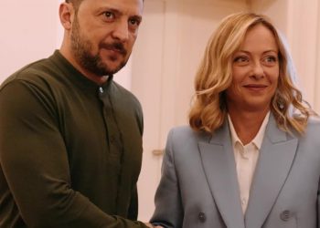 Il presidente ucraino Volodymyr Zelensky e la premier Giorgia Meloni