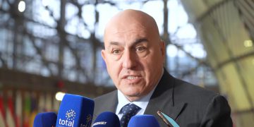 Il ministro della Difesa, Guido Crosetto