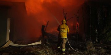 Immagini di Los Angeles in fiamme