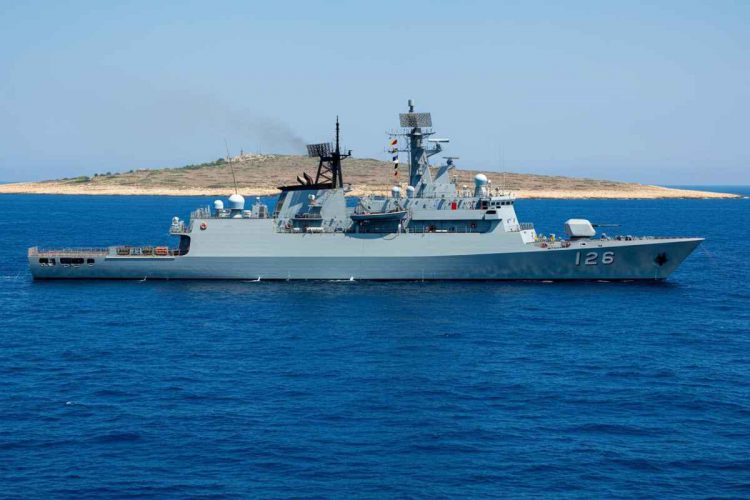 Nave Marina: il nuovo piano per il trasferimento dei migranti in Albania