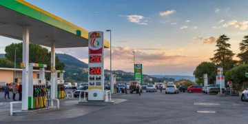Prezzo della benzina in aumento