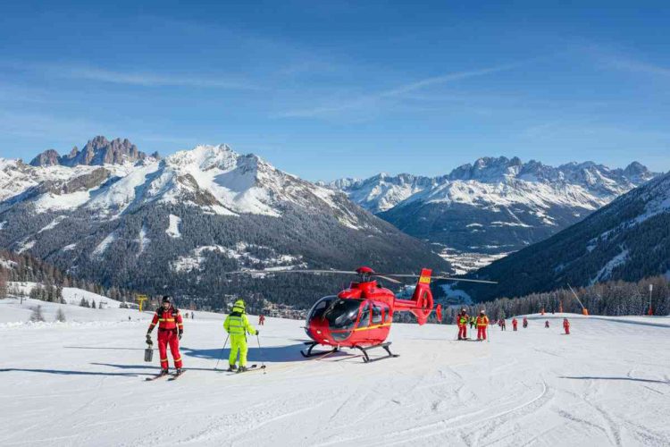 Valanga in Val Susa: i soccorsi in azione per gli sciatori bloccati