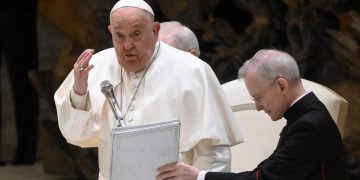 Papa Francesco durante l'Udienza generale in Aula Paolo VI