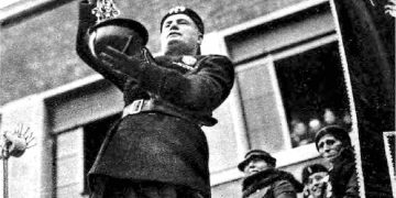 Una foto di Benito Mussolini
