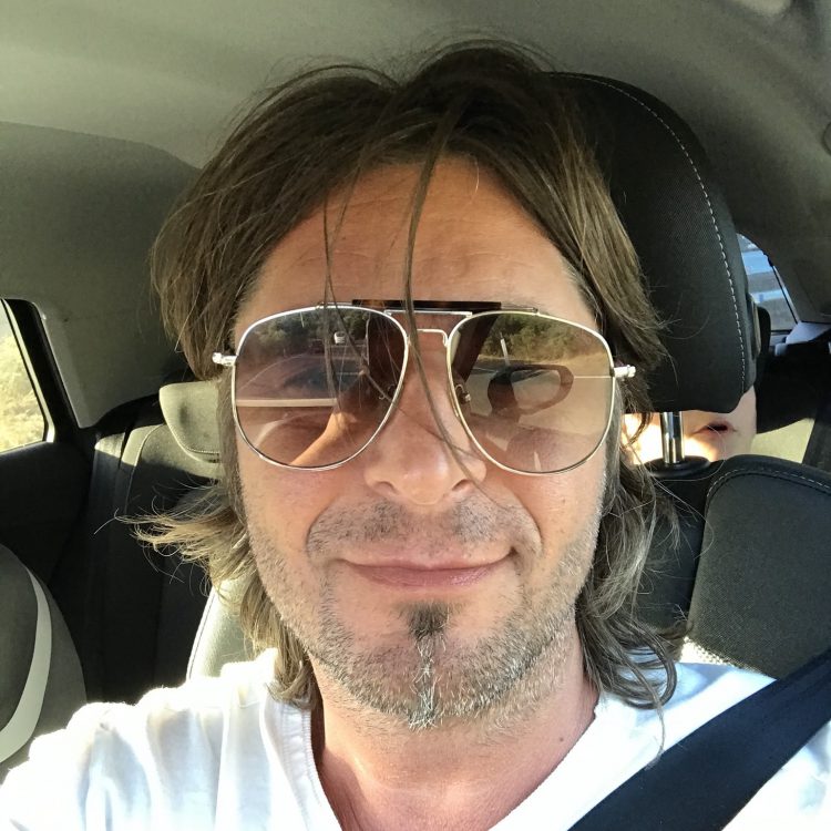 Photo: https://www.facebook.com/alexbenedetti.dj