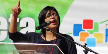 Cile: scandalo chat. Si dimette la presidente della Camera