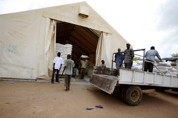 https://upload.wikimedia.org/wikipedia/commons/2/2f/Africa_Humanitarian_Food_Aid_1