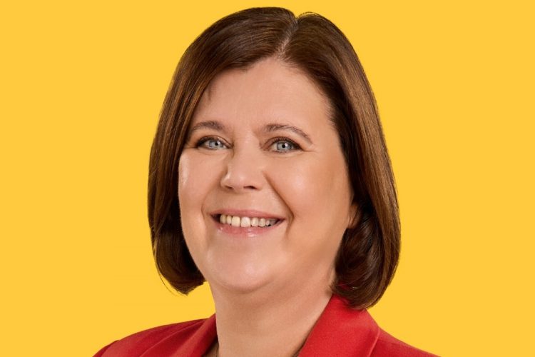 Islanda: si dimette la ministra dell’Istruzione e dell’Infanzia per una relazione passata con un minore