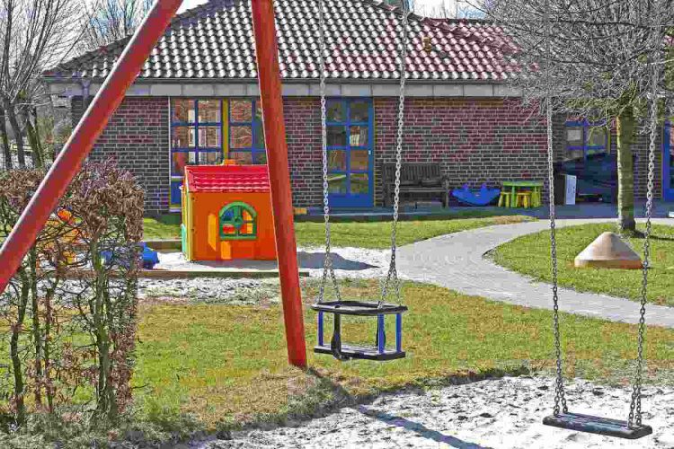 Bonus nido 2025, al via le domande: si arriva anche fino a 3600 euro all'anno per i bambini nati dal 2024