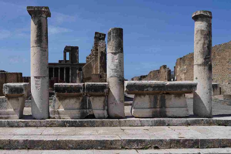 Colonne Doriche a Pompei