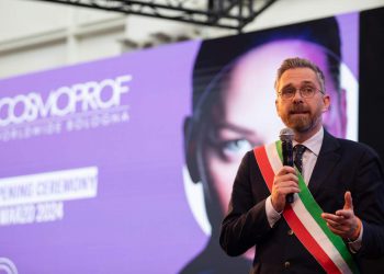 ESCLUSIVA - Il sindaco di Bologna Matteo Lepore: “Il Milan ci ha chiesto i danni? Potenti del calcio italiano troppo viziati”. Nella foto, il sindaco di Bologna, Matteo Lepore, con la fascia tricolore