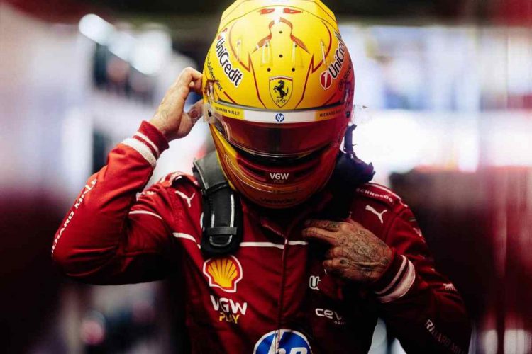 Hamilton conquista la pole della gara Sprint di Shangai