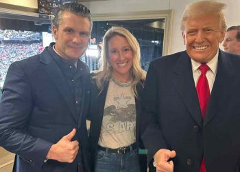Pete Hegseth con Donald Trump