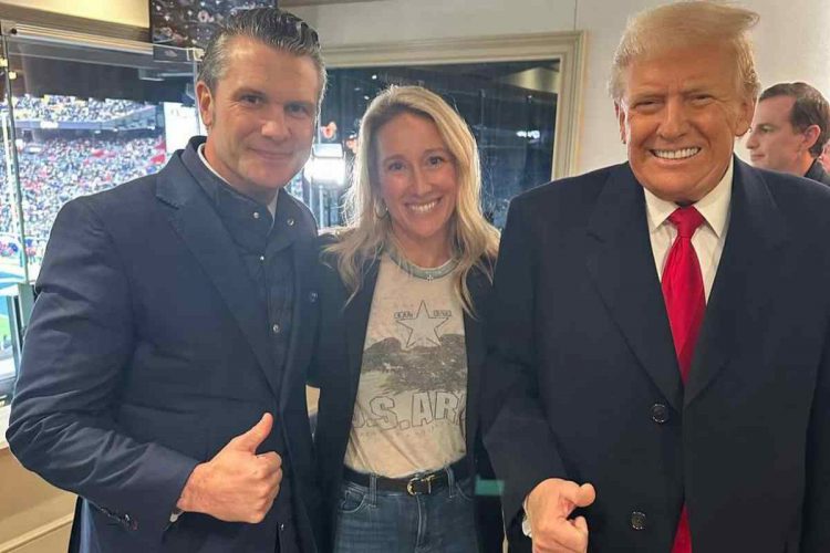 Pete Hegseth con Donald Trump
