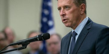 Il direttore della CIA, John Ratcliffe, conferma la sospensione della condivisione di intelligence con l’Ucraina