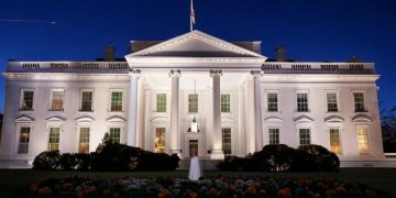 Musk fornisce Starlink alla Casa Bianca: connettività estesa all’intero campus