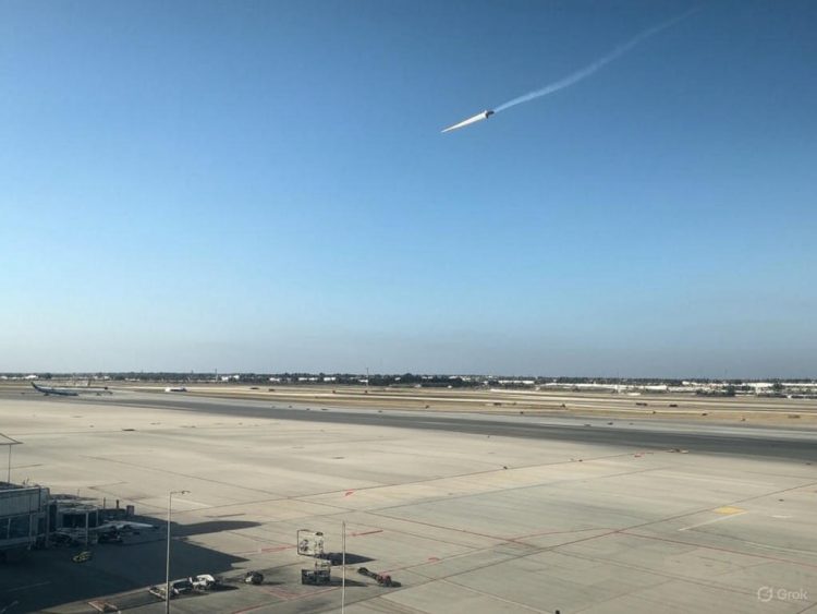 Israele, Houthi: lanciato un missile ipersonico verso l'aeroporto di Tel Aviv