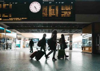 Interruzione e blocco treni sulla linea ferroviaria Venezia-Bologna, oltre due ore di ritardi