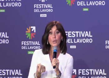 La ministra Anna Maria Bernini