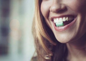 Le gomme da masticare contengono microplastiche