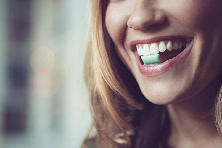 Le gomme da masticare contengono microplastiche
