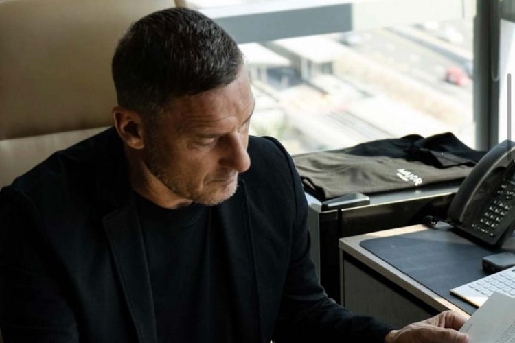 Le reazioni al viaggio di Totti a Mosca