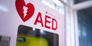 Oltre 7 defibrillatori su 10 sono inutilizzabili la sera e nel weekend