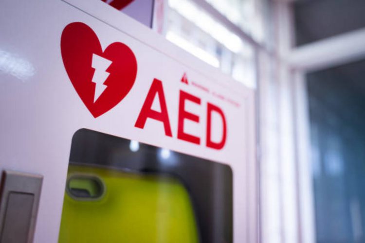 Oltre 7 defibrillatori su 10 sono inutilizzabili la sera e nel weekend