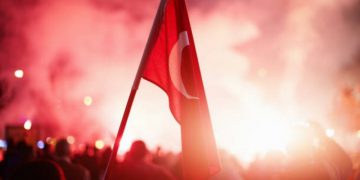 Proteste in Turchia contro l'arresto di Imamoglu