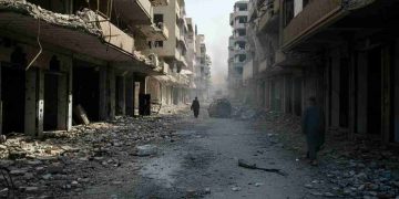 Khamenei avverte: "Gli attacchi degli Usa allo Yemen sono un crimine che deve essere fermato"