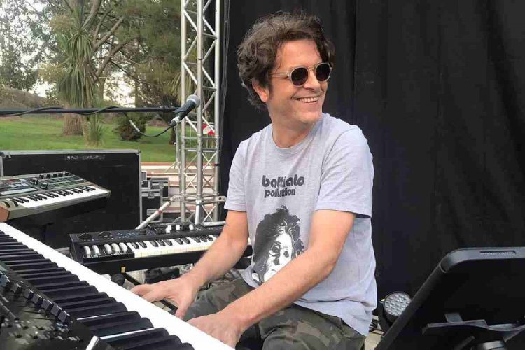 Samuele Bersani rivela: "Ho avuto un tumore ai polmoni, rimandai le ultime date del tour con Orchestra"