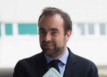 Sébastien Lecornu, Ministro delle Forze Armate francesi: Parigi pronto a sbloccare 195 milioni per Kiev grazie ai beni russi congelati