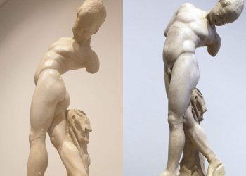 Statua del satiro che si guarda la coda