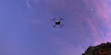 Un drone in volo