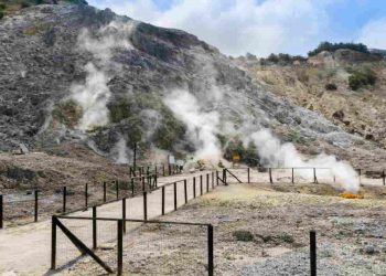 Una solfatara dei Campi Flegrei