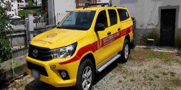 Una vettura del soccorso alpino
