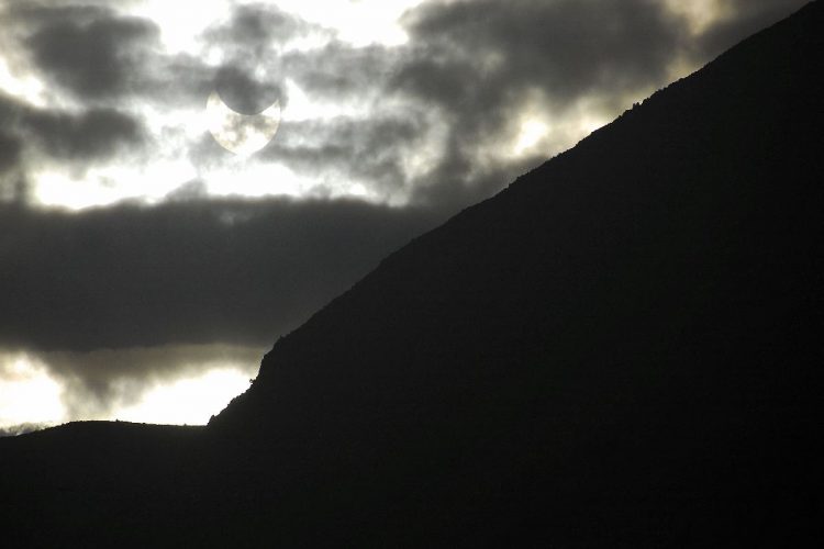 Un'eclissi parziale di sole