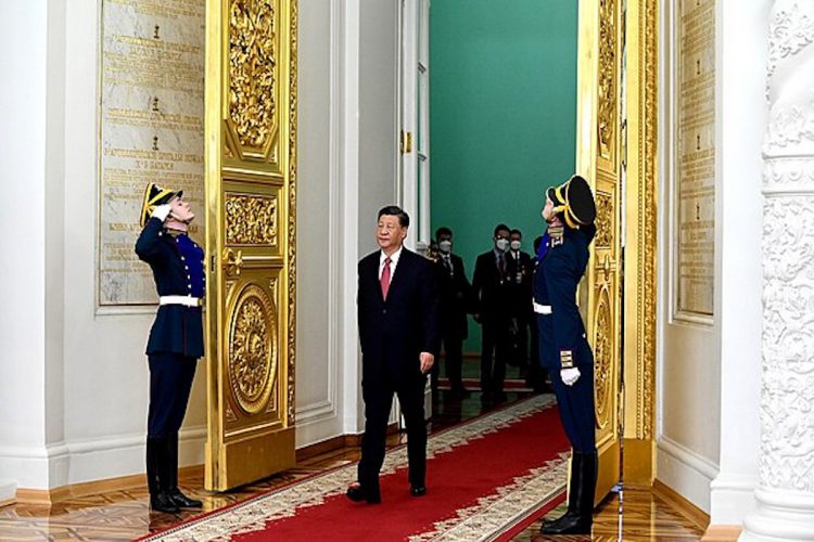 Xi Jinping incontra i CEO stranieri: "Il libero scambio affronta una sfida difficile"