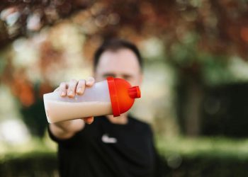 Alimenti iperproteici: sono davvero così sani come sembrano?