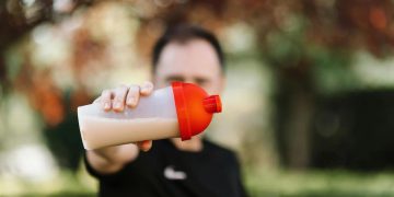 Alimenti iperproteici: sono davvero così sani come sembrano?