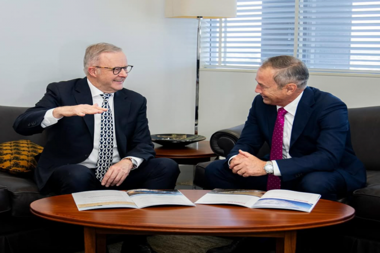 Australia, il premier Anthony Albanese annuncia elezioni federali per il 3 maggio