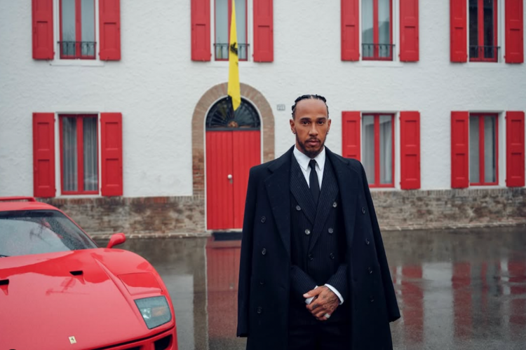 Ferrari punta al Mondiale dopo 17 anni con il pilota più vincente della storia: basterà?